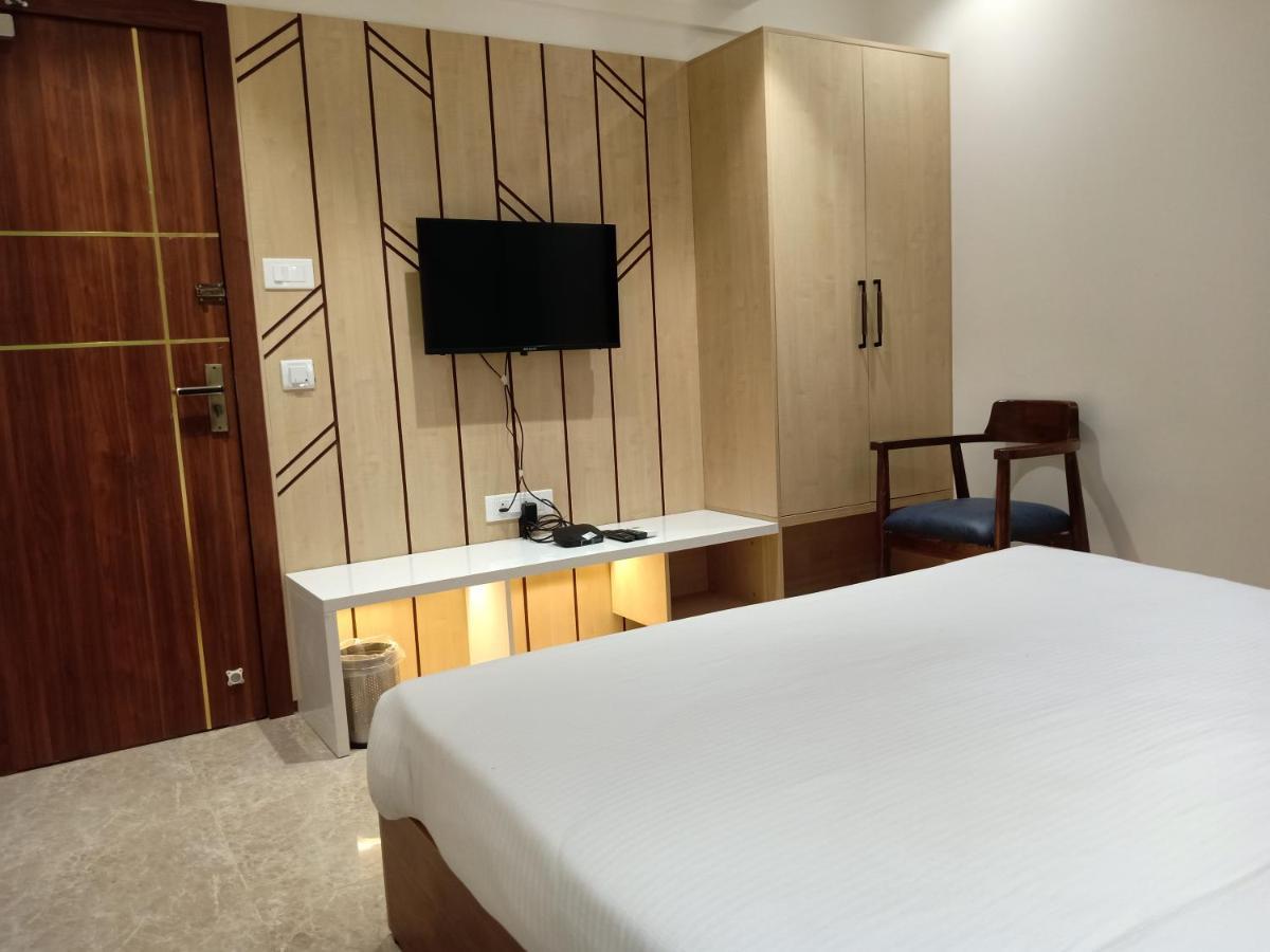 Hotel Suvarnam Residency Ahmednagar Camera foto